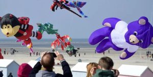 مهرجان للطائرات الورقية يتحول إلى مأساة