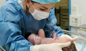 قصة الممرضة التي غيرت الاطفال