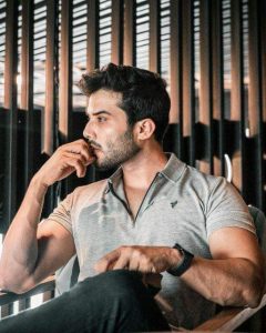 قصه المدير العام