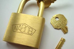 أسهل وأفضل الطرق لفتــح أقفــ،.ال الابواب