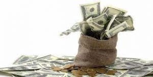 "فقط ليصورة " بهذه العبارة  مليونير يبحث عن شخص يطوف معه العالم مقابل 600 ألف جنيه