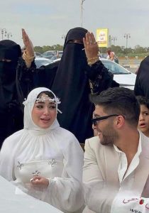 مش مرتاحالها وحساها حرباية !