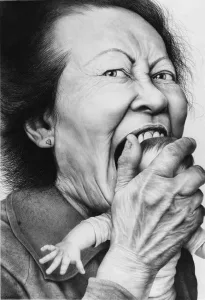 الطفلة والمنور