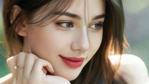 مسكت جردل المايه وقربت من السرير