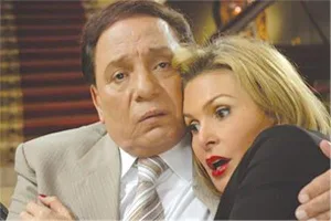 تسبب في ڼزيف ۏبكاء يسرا.. مشهد مسرب من فيلم عادل إمام الأكثر جراءة