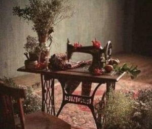 هذه القصة حدثت فى #سوريا ، يرويها صاحب معمل خياطة