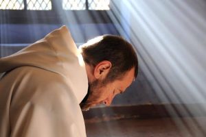 اطفال للتبني