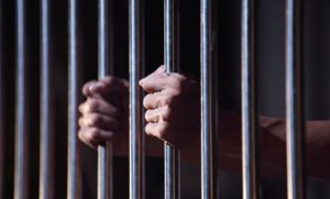 وقفت علي رجلي