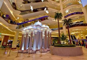 فنان مشهور جدا