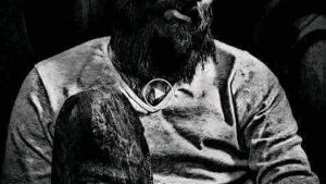 قصة رجل يقول قصة أبكتني