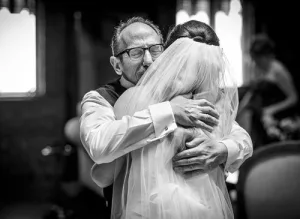 قلقان على بنتي