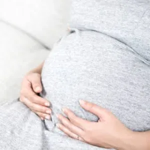 حامل في بنت