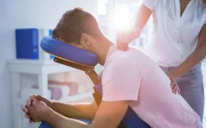 مساج وعلاج طبيعي