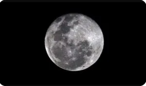 حماتي طول الليل سمعها بتتكلم مع حد في الموبايل