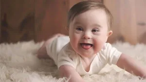 في المشفى وبعد ولادتي أخبروني بأن طفلي مصاب بمتلازمة داون