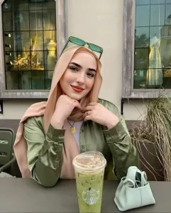 قصة مربية جميلة بمواصفات خاصة جدا كامله