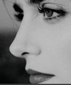 رواية الغريبة (كاملة جميع الفصول)