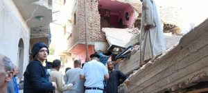 مصرع وإصابة 13 شخصا بينهم رضيع بانهيار منزل بقنا جنوب مصر
