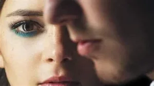 معاناة انثي