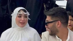 رواية "في الخامسه وربع صباحآً"