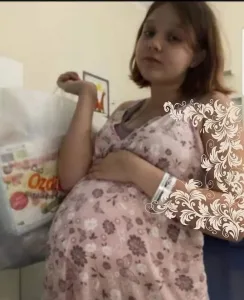 طفلة في العاشرة يزوجها أهلها من رجل غني