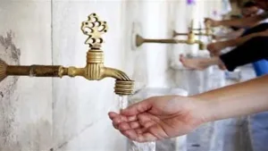 ديني هل يجوز الوضوء عاريًا فى الحمام دون ستر العورة؟.. الإفتاء تجيب