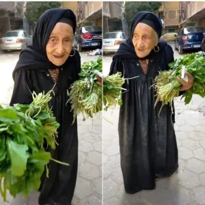 امرأة بـ100 رجل.. مسنة مصرية بعمر 89 سنة تجوب الشوارع لبيع "الجرجير" ساعية لكسب رزقها