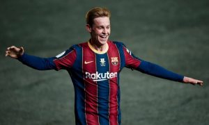 دي يونج يرى انه الافضل في برشلونة ويبـ،ـحث عن منافس