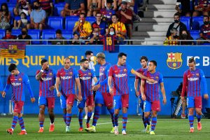 موهبـ،ـة جديدة على مشارف الهـ،ـروب من برشلونة بسبـ،ـب مدرب الفريق