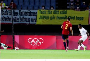 وكيل رافا مير يعرضه على برشلونة مجدداً في صفقة تبادلية