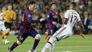 ميسي يدفع ثمن اللقـ،ـطة الشهيرة مع بواتينج في دوري الابطال " شحوال ظهرك يابواتينج "