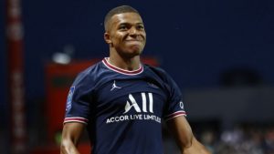 برشلونة يدخل في الصـ.ـراع مع ريال مدريد على صفقة مبابي مستـ.ـغلا نقطة لصالحه