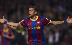 داني الفيس يعـ،ـرض نفسه مجانا للعودة الى صفوف برشلونة ،وإدارة النادي تبدي رأيـ،ـها