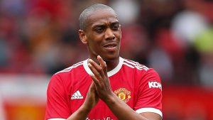 مارسيال يقدم الهدية الثمينة لبرشلونة ومانشستر يونايتد في آن واحد!