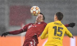 على طريقة هازارد.. لينجليه يستفز جماهير برشلونة بعد الهزيمة من بايرن ميونخ (صورة)