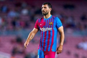 القرار النهائي لـ أجويرو يأتي في مصلحة برشلونة