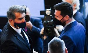 لابورتا يعترف ويبريء ميسي بعد الفوز بالكرة الذهبية السابعة