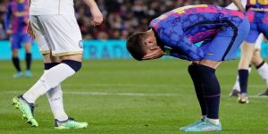 بعد التعادل أمام نابولي تشافي يحلّق إلى غرفة الملابس..خطاب "مدوي" ثم الإنفراد بـ فيران و ديمبيلي