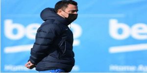 بعد ايقاف بيكيه واصابة أرواخو ..الدعم يأتي لتشافي لينقذ الخط الخلفي في برشلونة أمام فالنسيا