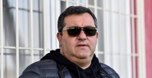 مينو رايولا: بيكيه حذر موكلي من الانتقال لبرشلونة