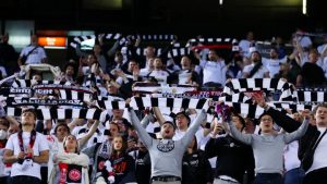 لابورتا يعلن عن الإجراء الأول لتجنب "فضيحة" جماهير آينتراخت في كامب نو مرة أخري