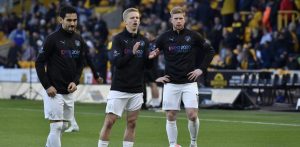 برشلونة يحدد لاعب مانشستر سيتي بديلاً لماركوس ألونسو