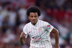 برشلونة يحسم موقفه من ضم جول كوندي