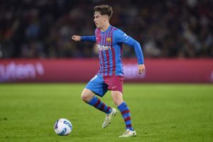 بعد اجتماع اليوم .. جافي يقترب من تجديد عقده مع برشلونة