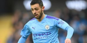 تشافي يفاضل بين برناردو سيلفا وليفاندوفسكي بعد الأزمة المالية