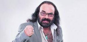 نادر أبو الليف ينجـ.ـو هو وزوجته وأبنائه من حـ.ـادث خــ.ـطـ،ـير: عربيتي ولـ.ـعـ،ـت وربنا نجانا.. يا ناس يا شـ.ـر كــ.ـفـ،ـاية قـ.ـر