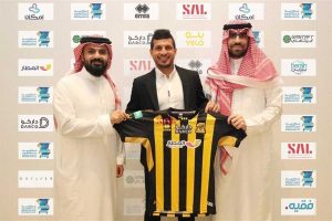 فيديو | طارق حامد يتسبب في ركلة جزاء ضد فريقه امام لوزيرن السويسري