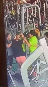 مشاجرة بين فتاتان في صالة العاب رياضية يثير جدلا واسع في مواقع التواصل الاجتماعي