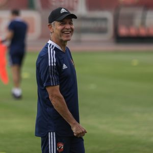 بقرار من كولر .. لاعب الاهلي يتدرب وحيداً