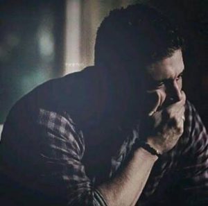 مشكلة عضو تزوج من فتاة جميلة لكنه لم يستطيع ان يغفر ذلاتها القديمة وماضيها